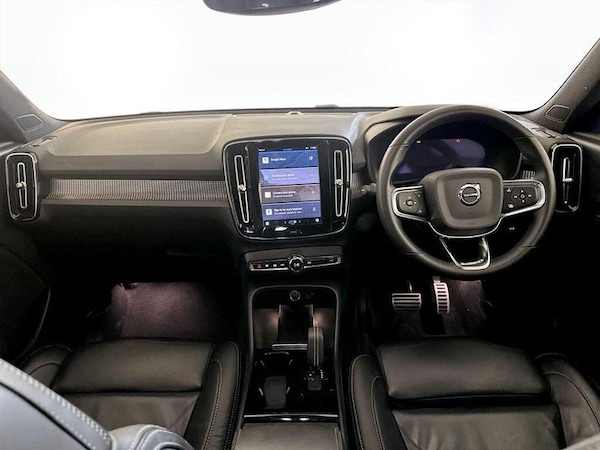 Used Volvo XC40 2021 for sale - 76234746: Photo 3