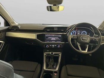 Used Audi Q3 2022 for sale - 79165199: Photo