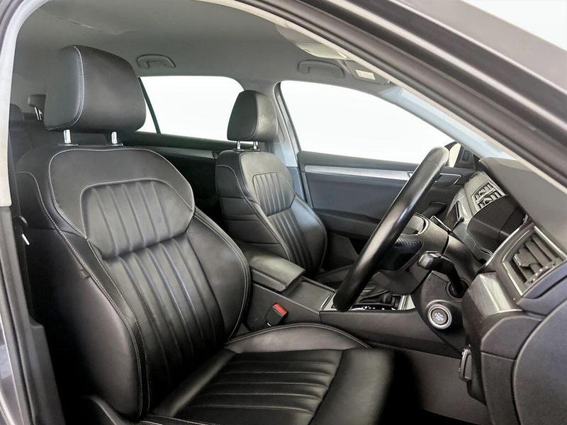 Used Skoda Superb 2022 for sale - 76415896: Photo 13
