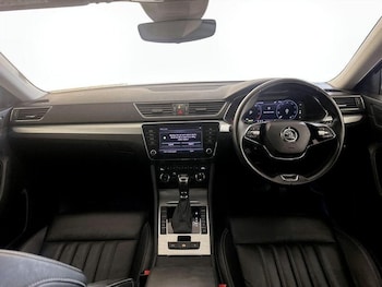 Used Skoda Superb 2022 for sale - 76415896: Photo