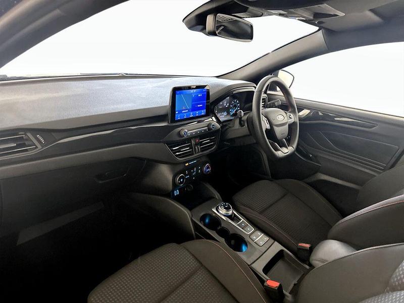 Used Ford Focus 2021 for sale - 76131597: Photo 12