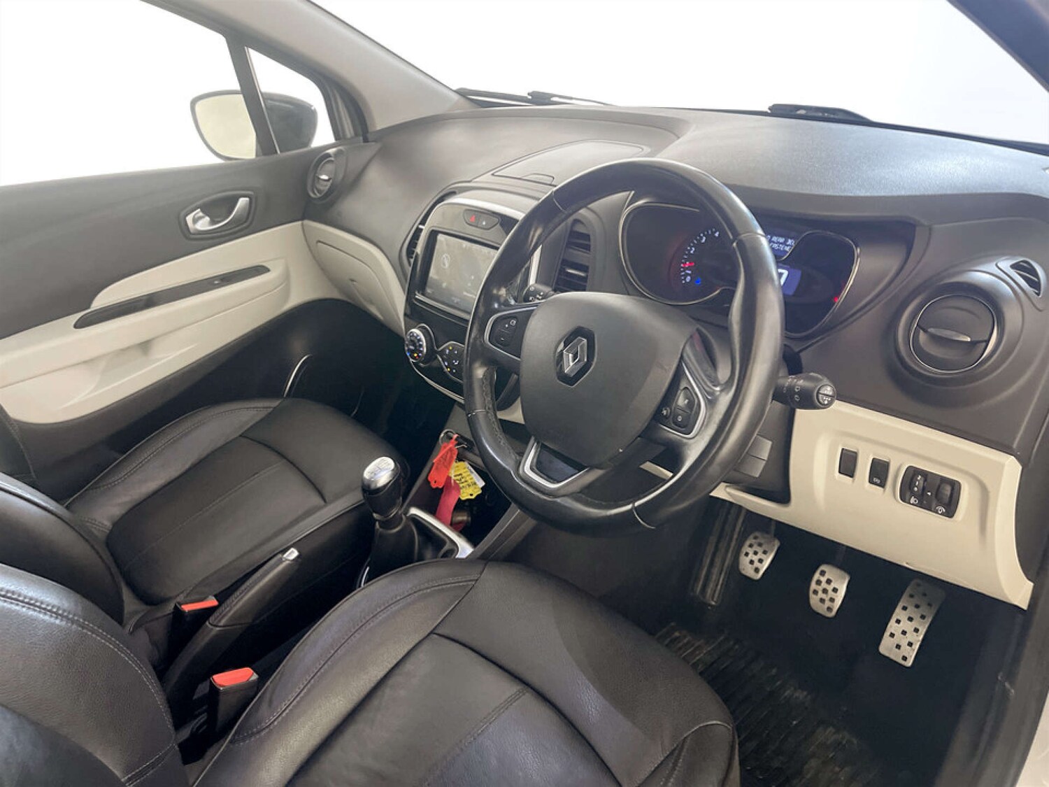 Used Renault Captur 2018 for sale - 77681231: Photo 15