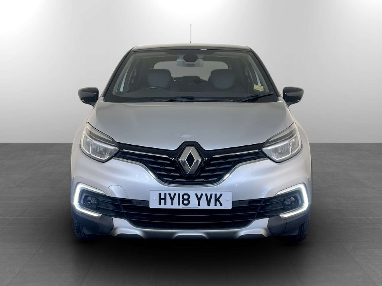 Used Renault Captur 2018 for sale - 77681231: Photo 5