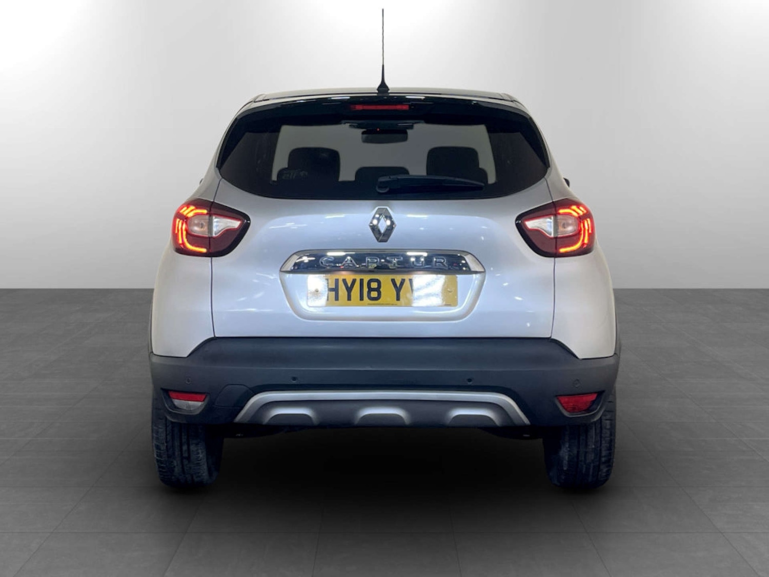 Used Renault Captur 2018 for sale - 77681231: Photo 9