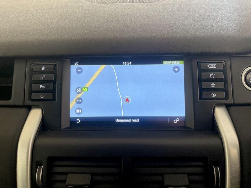 Used Land Rover Discovery Sport 2018 for sale - 76534467: Photo 21