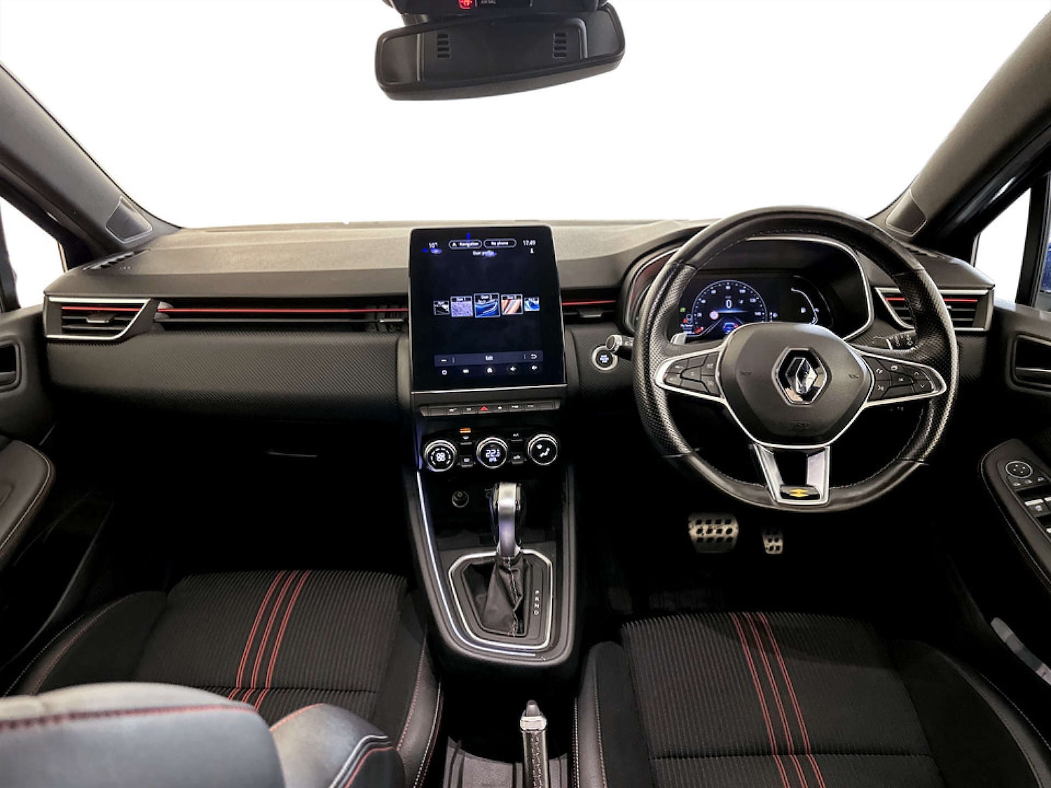 Used Renault Clio 2019 for sale - 77186058: Photo 3