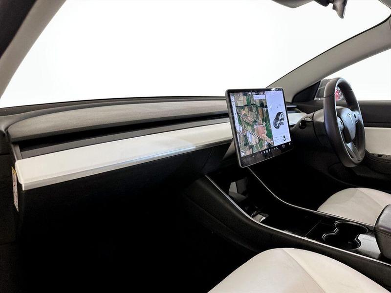 Used Tesla Model 3 2019 for sale - 76568612: Photo 12