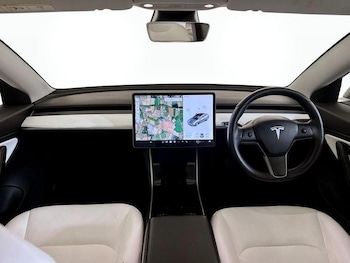 Used Tesla Model 3 2019 for sale - 76568612: Photo