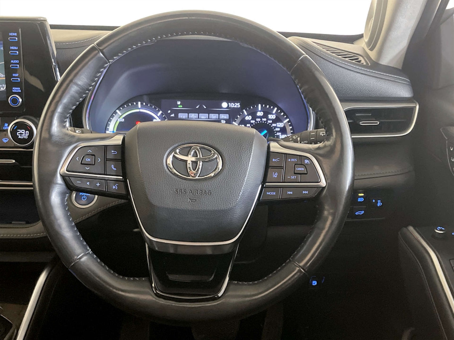 Used Toyota Highlander 2021 for sale - 77185870: Photo 17