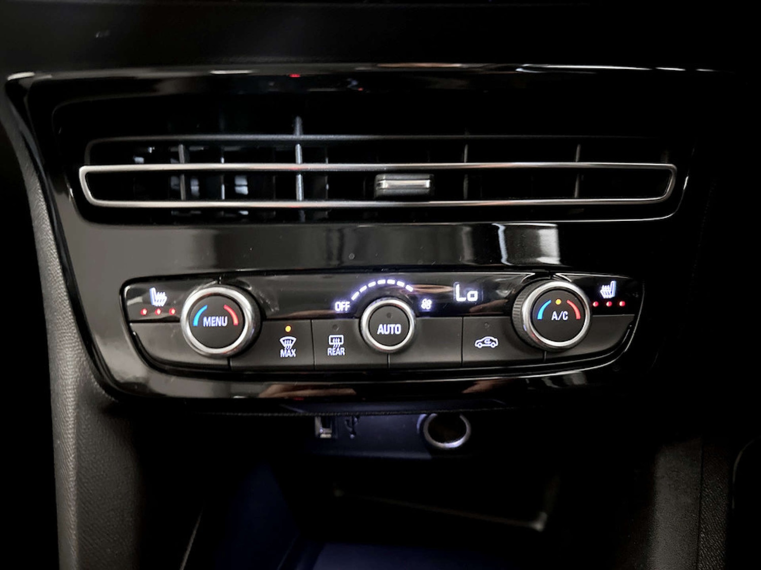 Used Vauxhall Mokka Electric 2022 for sale - 77185832: Photo 24