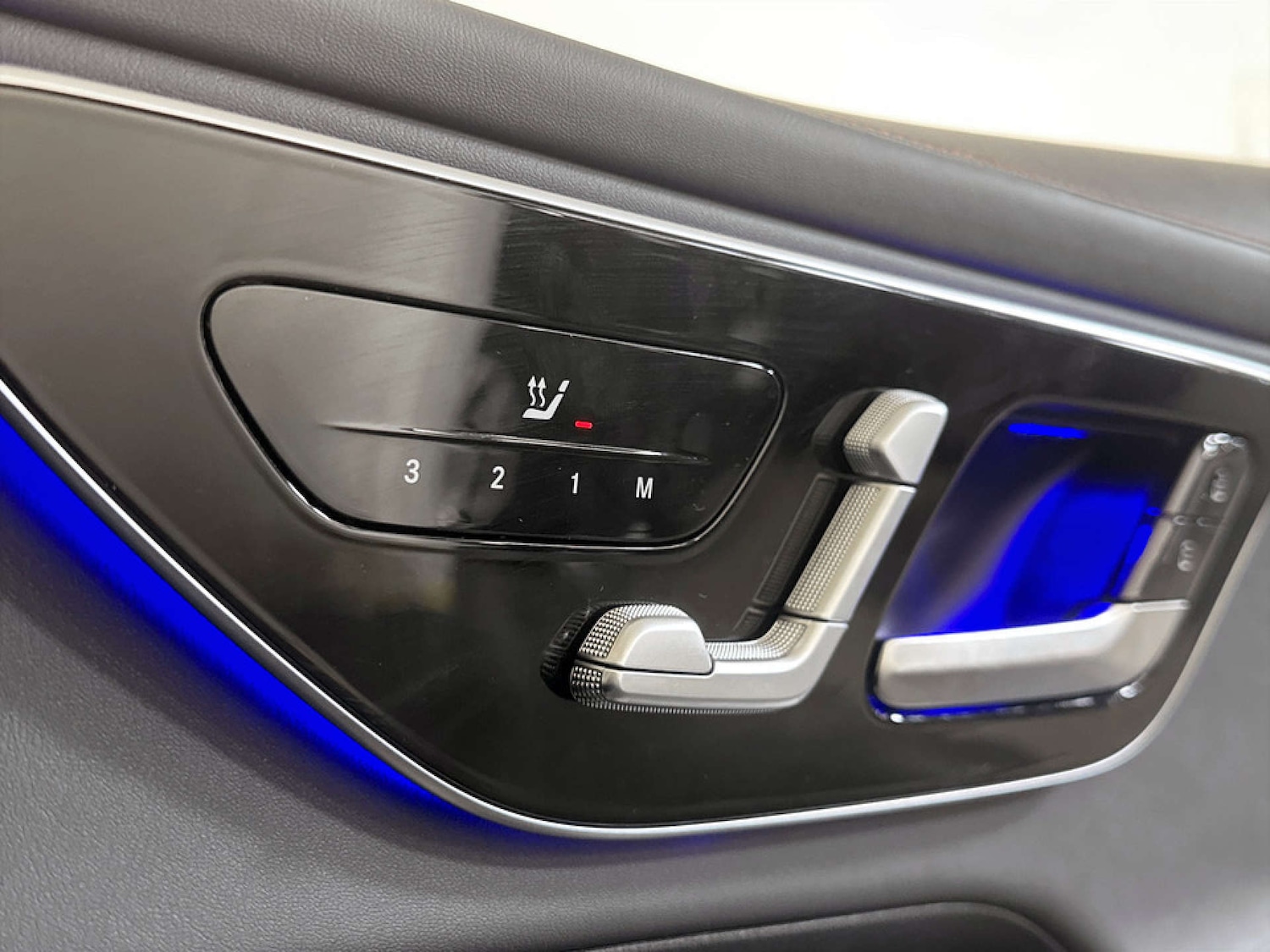 Used Mercedes-Benz GLC 2025 for sale - 77185785: Photo 16