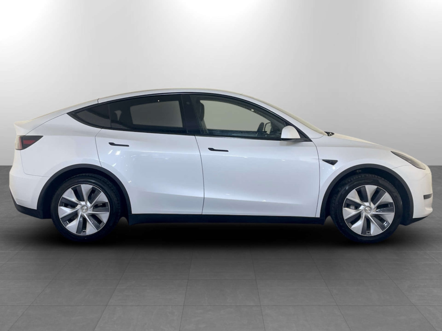 Used Tesla Model Y 2024 for sale - 77185732: Photo 11