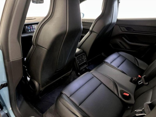 Used Porsche Taycan 2023 for sale - 75712433: Photo 14