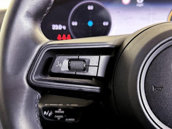 Used Porsche Taycan 2023 for sale - 75712433: Photo 18