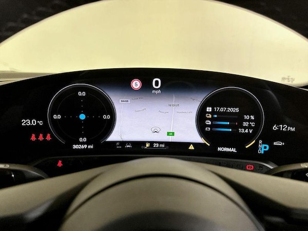 Used Porsche Taycan 2023 for sale - 75712433: Photo 19