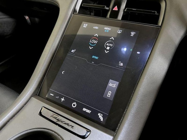 Used Porsche Taycan 2023 for sale - 75712433: Photo 29