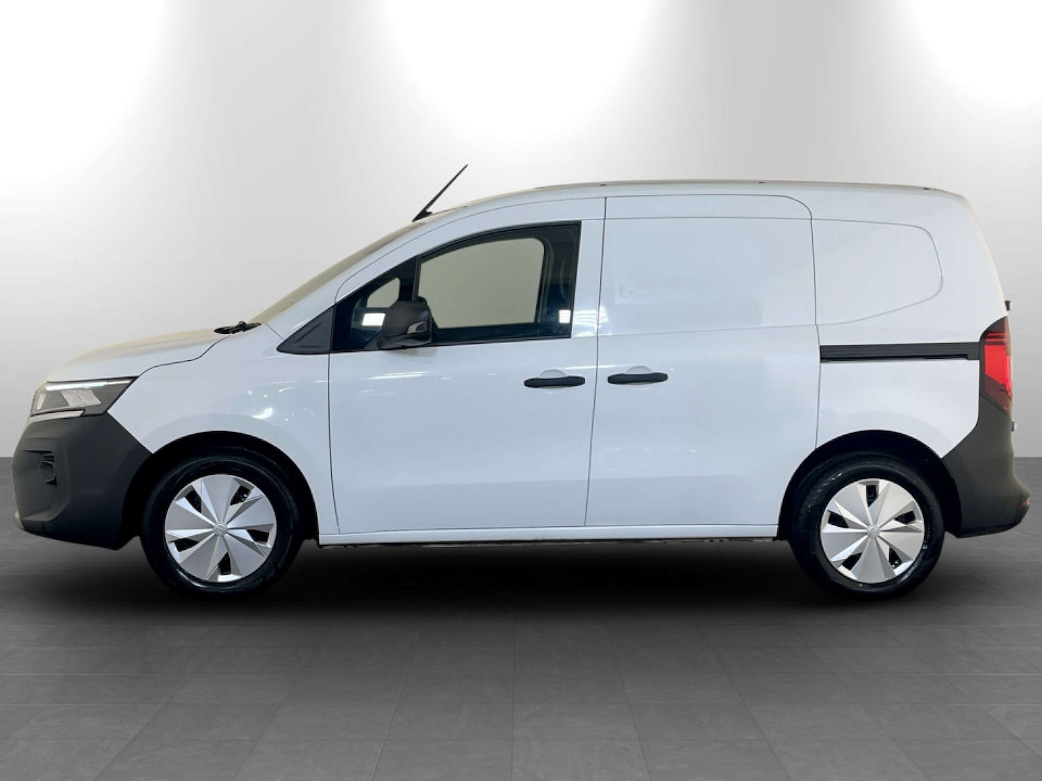 Used Nissan Other 2023 for sale - 77437503: Photo 7