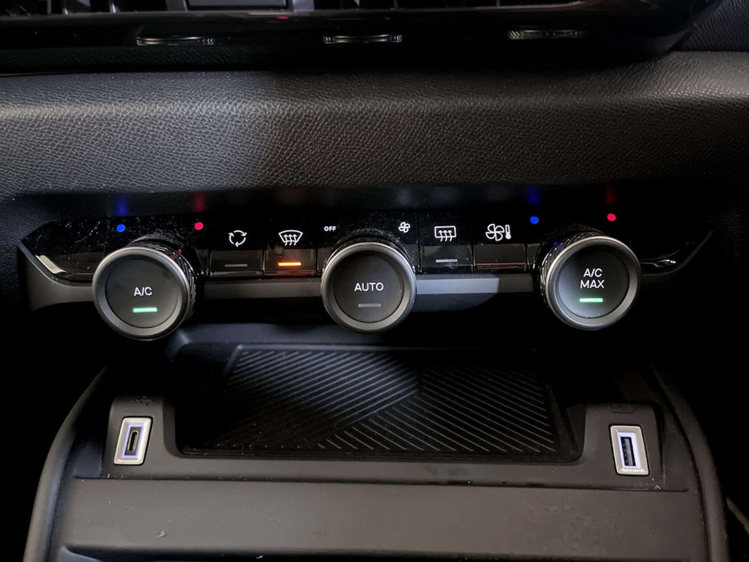 Used Citroen e-C4 2022 for sale - 77185896: Photo 27