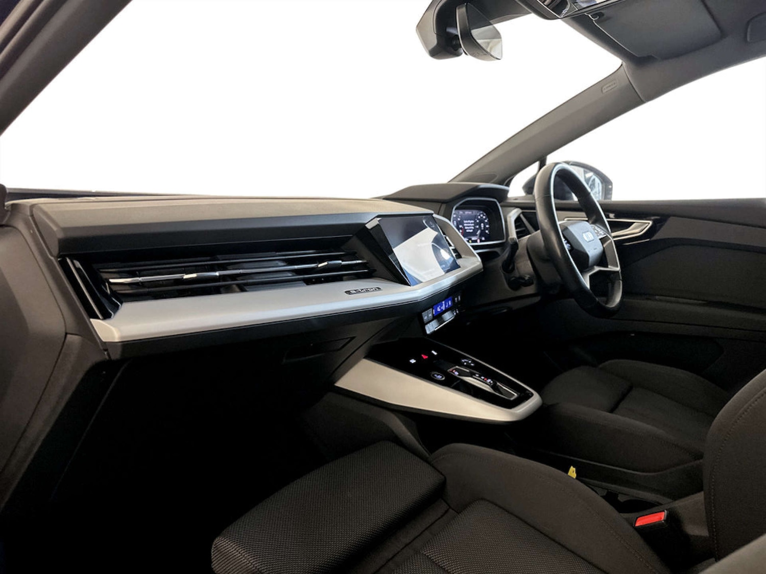 Used Audi Q4 e-tron 2023 for sale - 77452476: Photo 12