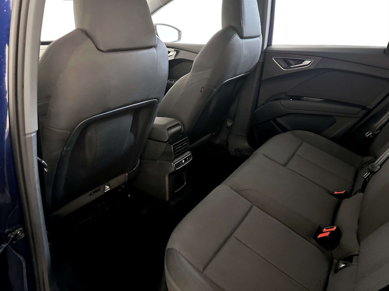 Used Audi Q4 e-tron 2023 for sale - 77452476: Photo 14