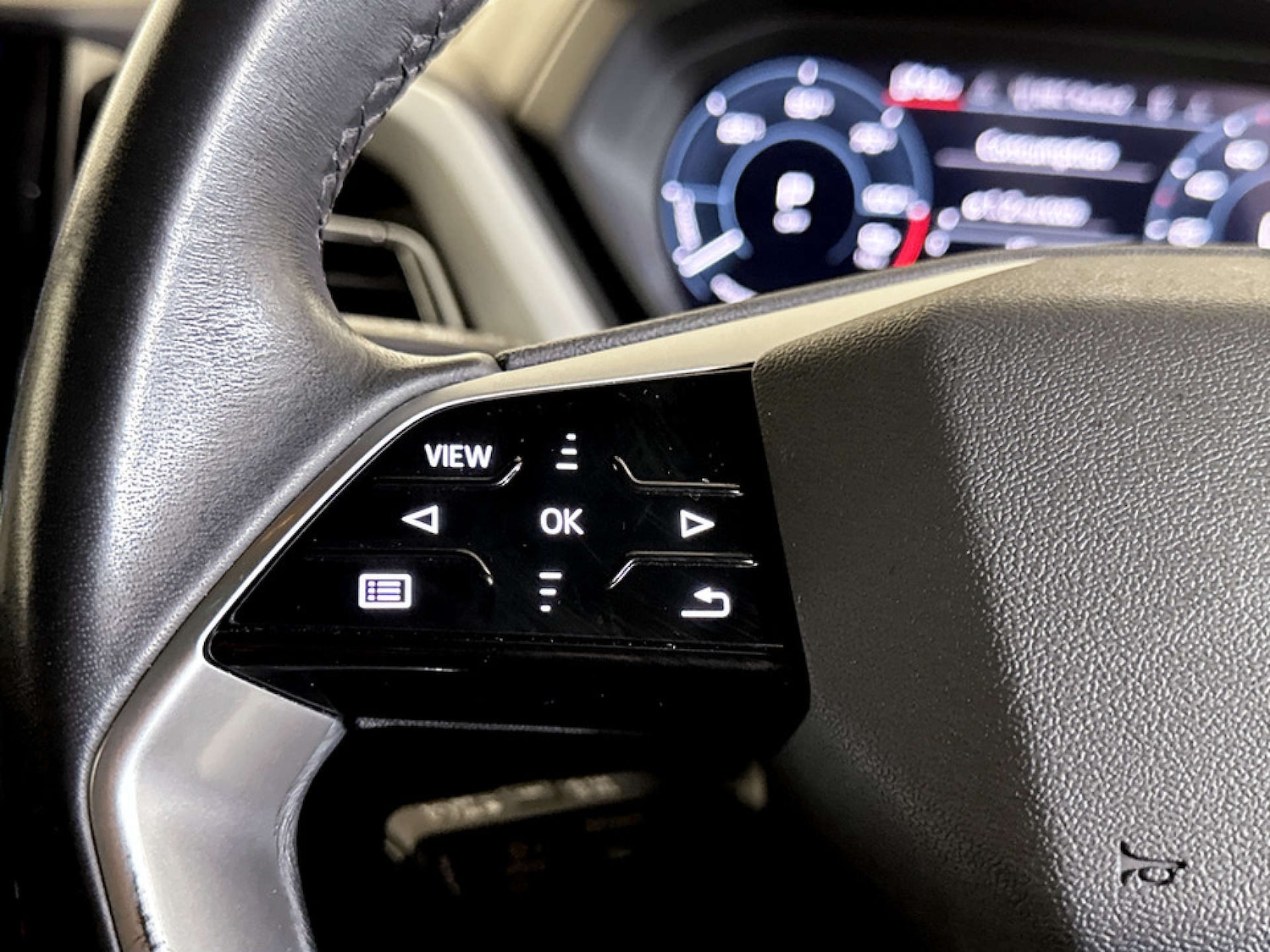 Used Audi Q4 e-tron 2023 for sale - 77452476: Photo 17