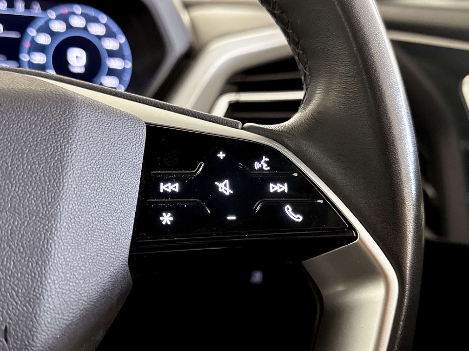 Used Audi Q4 e-tron 2023 for sale - 77452476: Photo 19