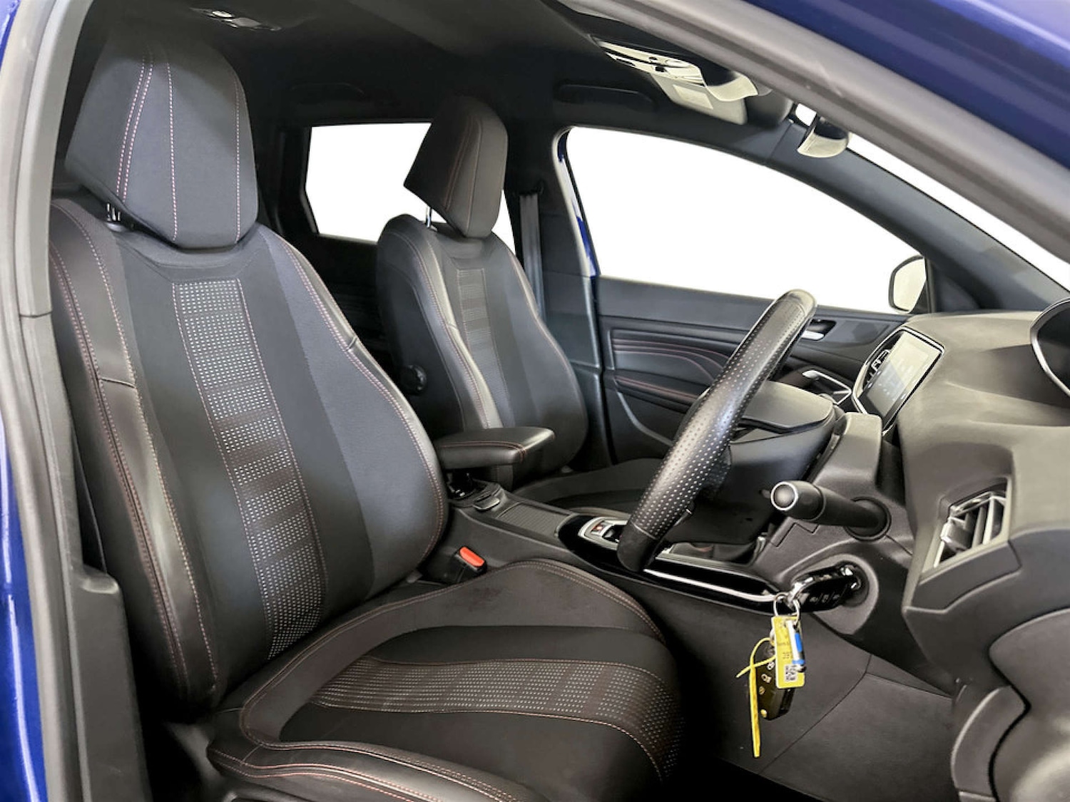 Used Peugeot 308 2017 for sale - 77667816: Photo 13