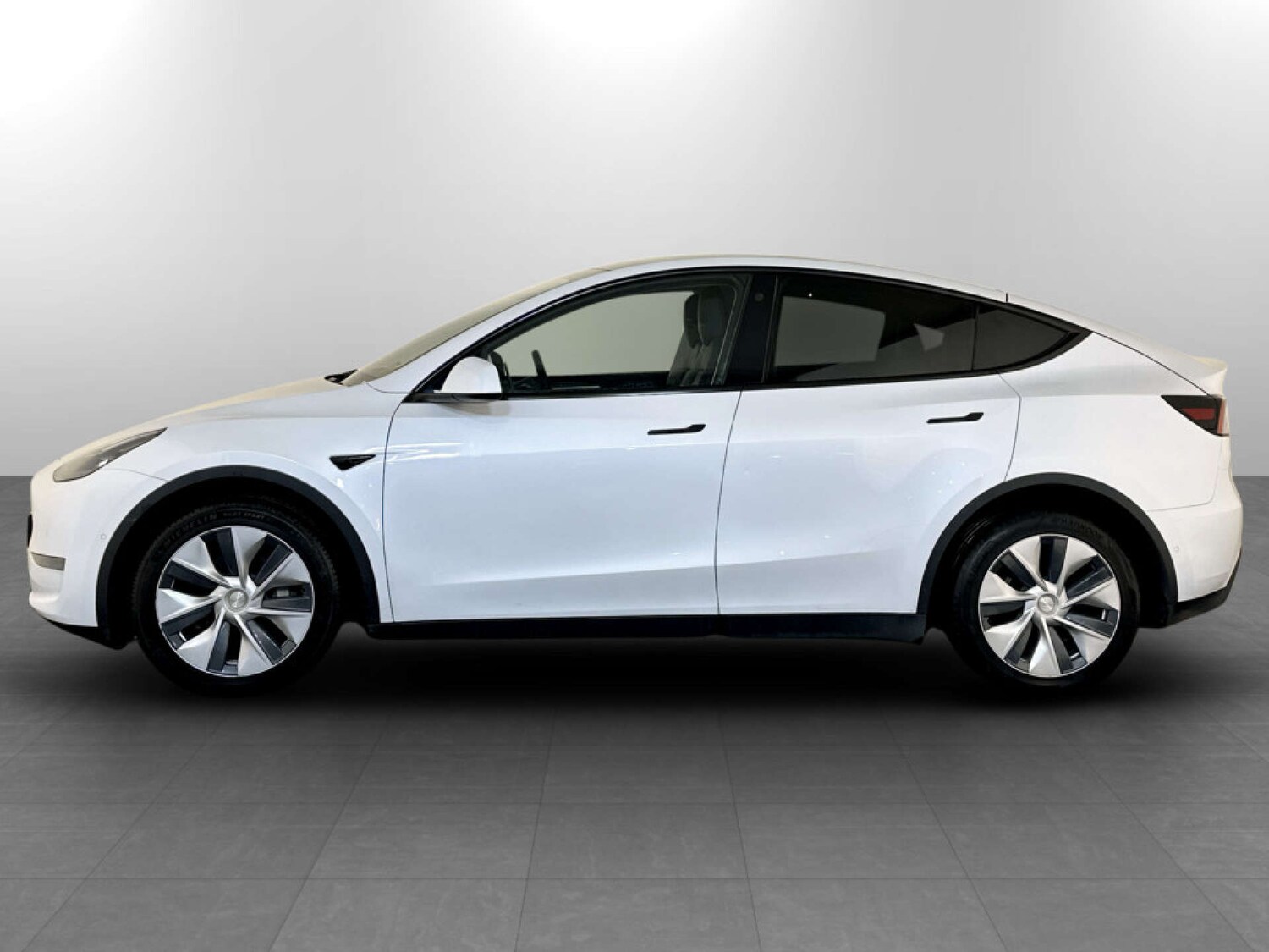 Used Tesla Model Y 2022 for sale - 77681218: Photo 8