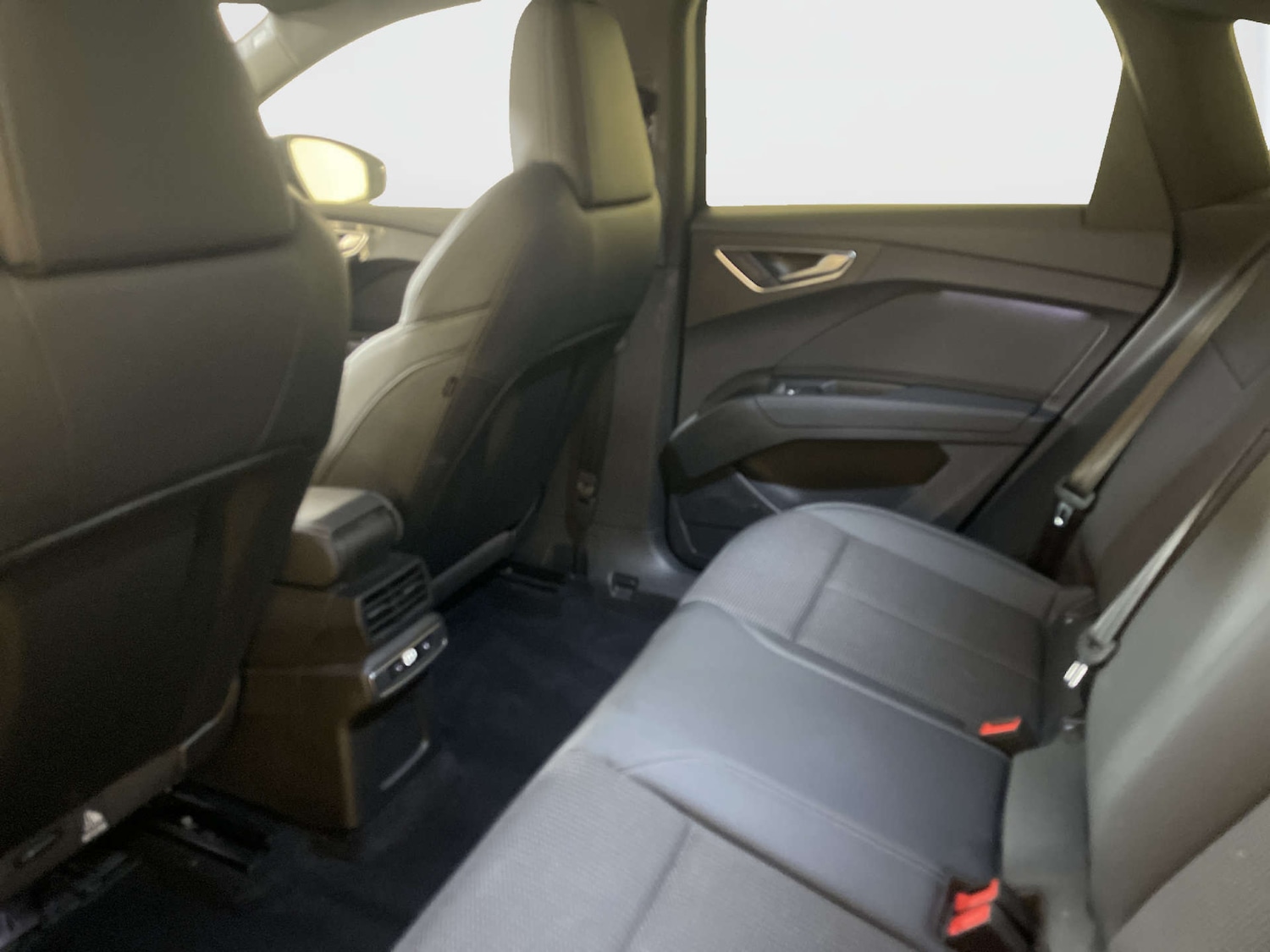 Used Audi Q4 e-tron 2023 for sale - 78196816: Photo 14