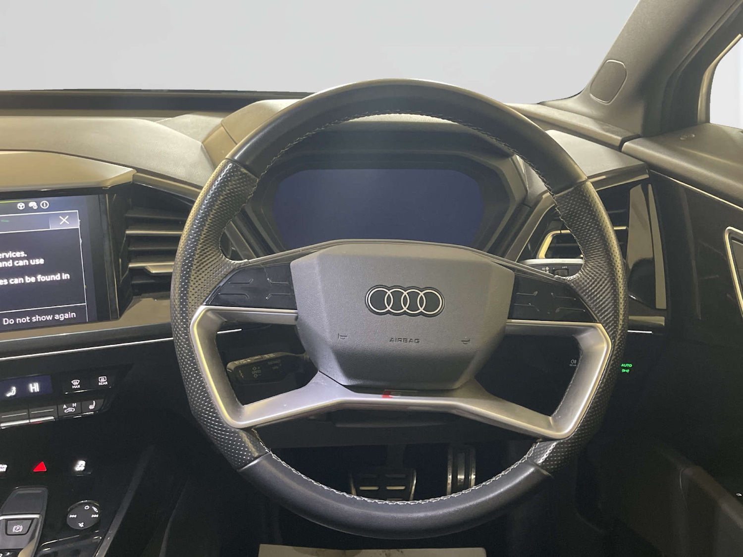 Used Audi Q4 e-tron 2023 for sale - 78196816: Photo 15