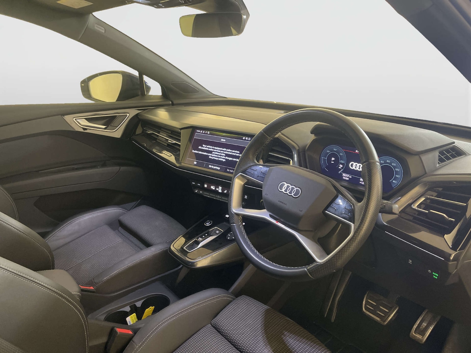 Used Audi Q4 e-tron 2023 for sale - 78196816: Photo 16