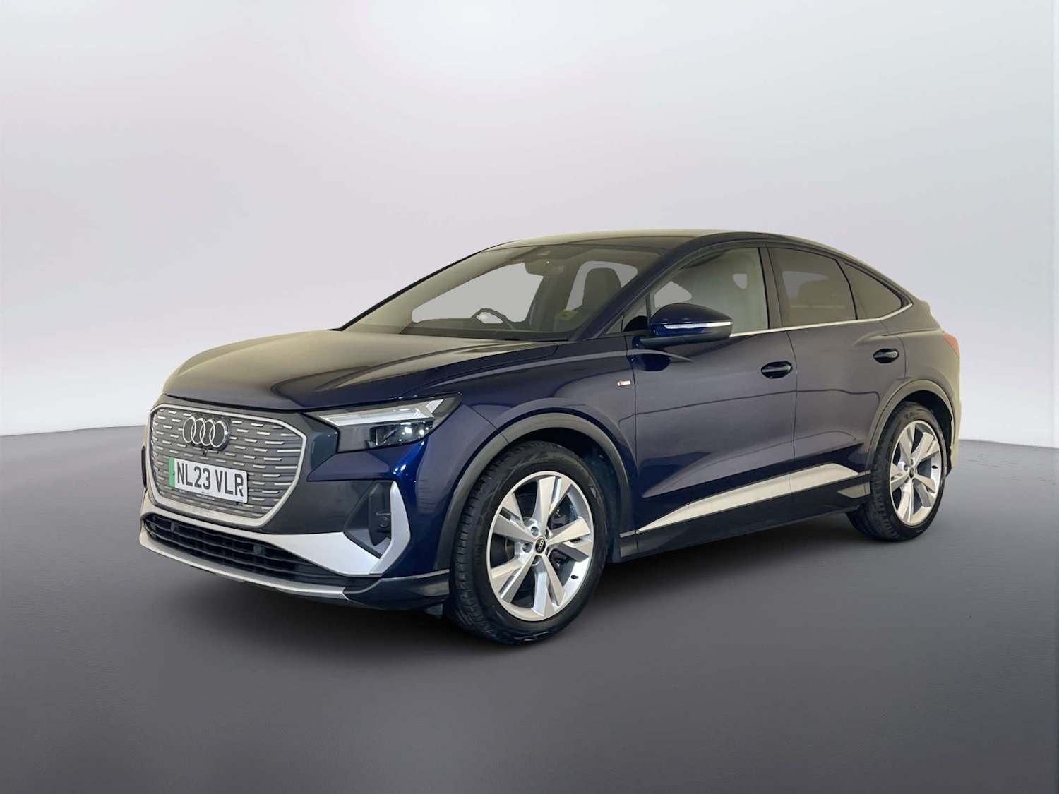 Used Audi Q4 e-tron 2023 for sale - 78196816: Photo 6