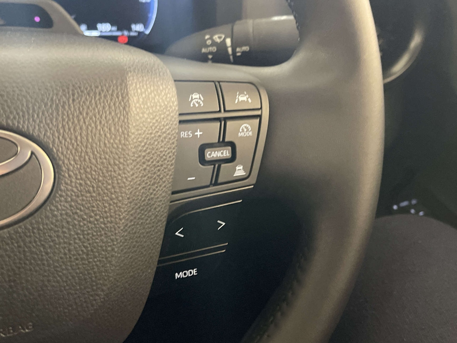 Used Toyota C-HR 2024 for sale - 77836387: Photo 20