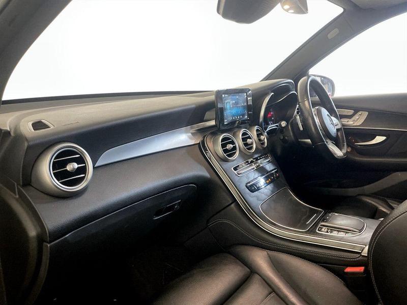 Used Mercedes-Benz GLC 2020 for sale - 76568604: Photo 12