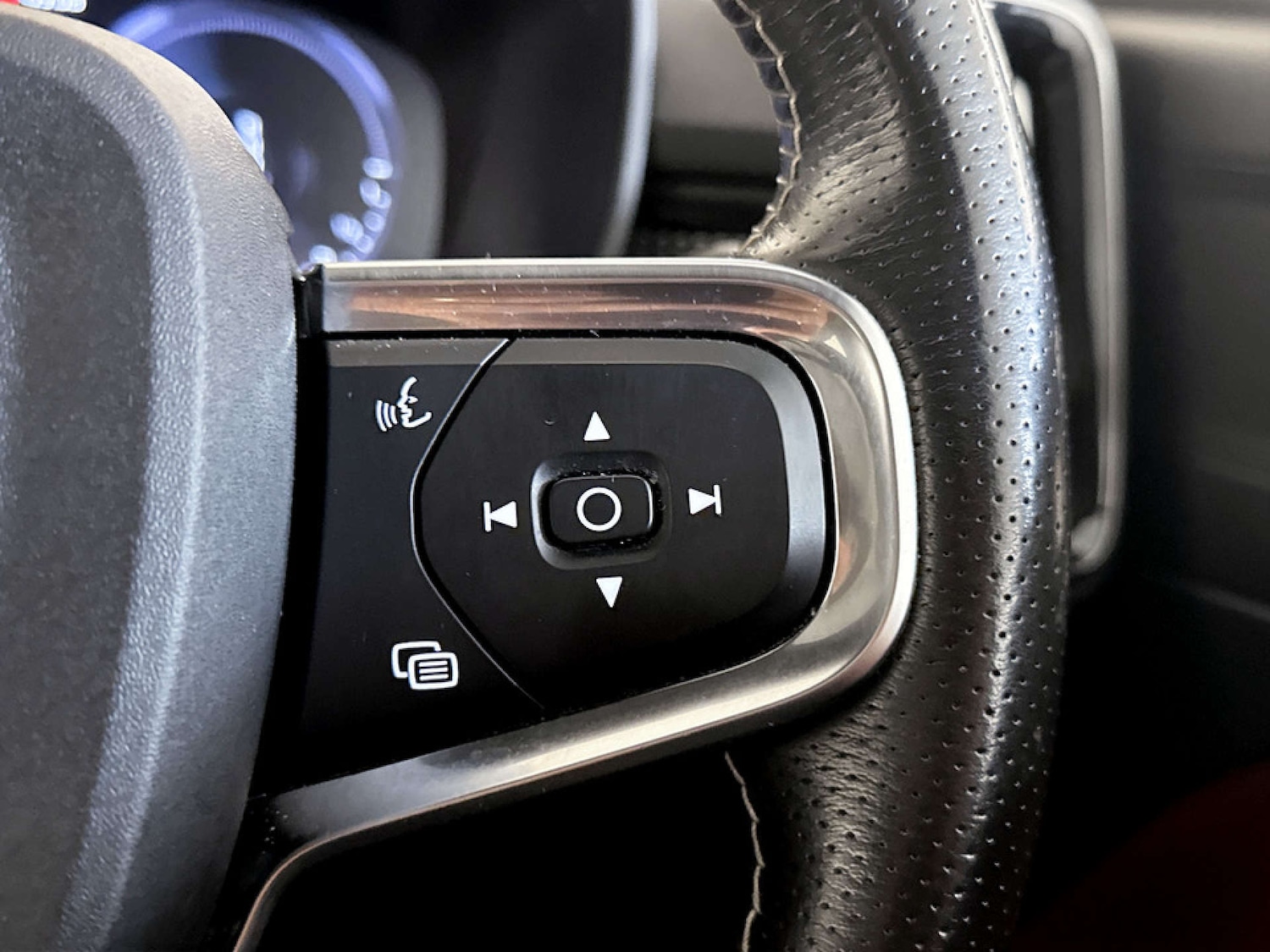 Used Volvo XC40 2021 for sale - 77470018: Photo 19