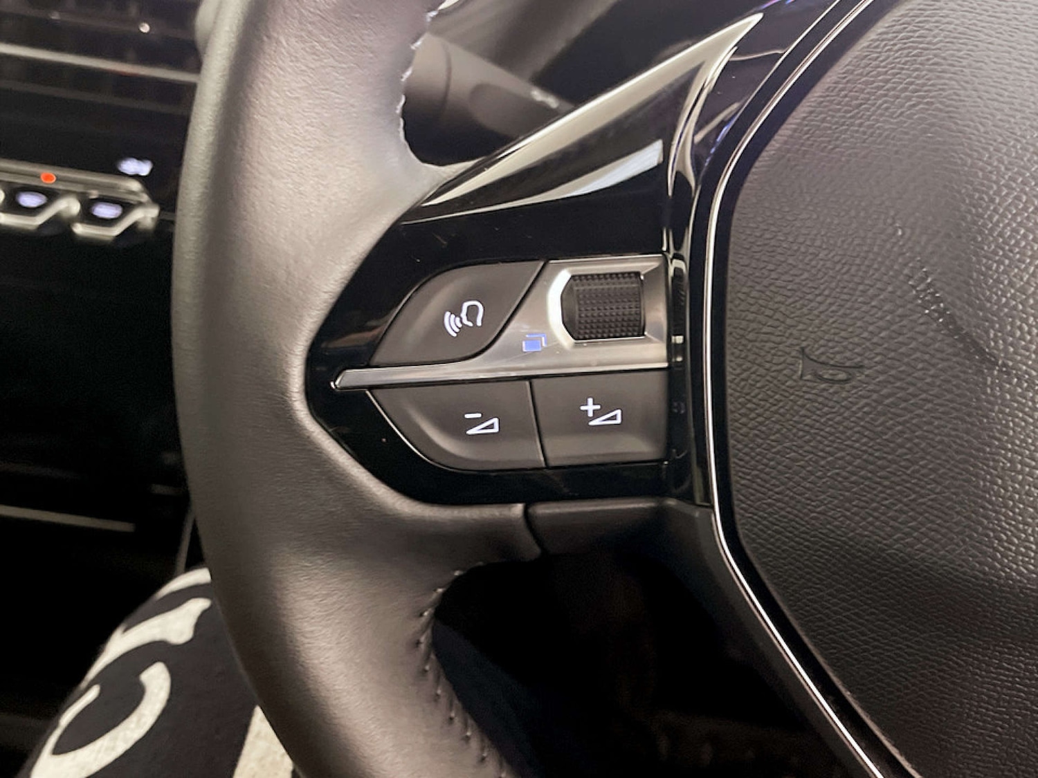 Used Peugeot 2008 2024 for sale - 77571278: Photo 17