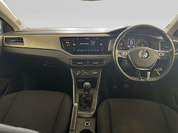 Used Volkswagen Polo 2019 for sale - 79215907: Photo