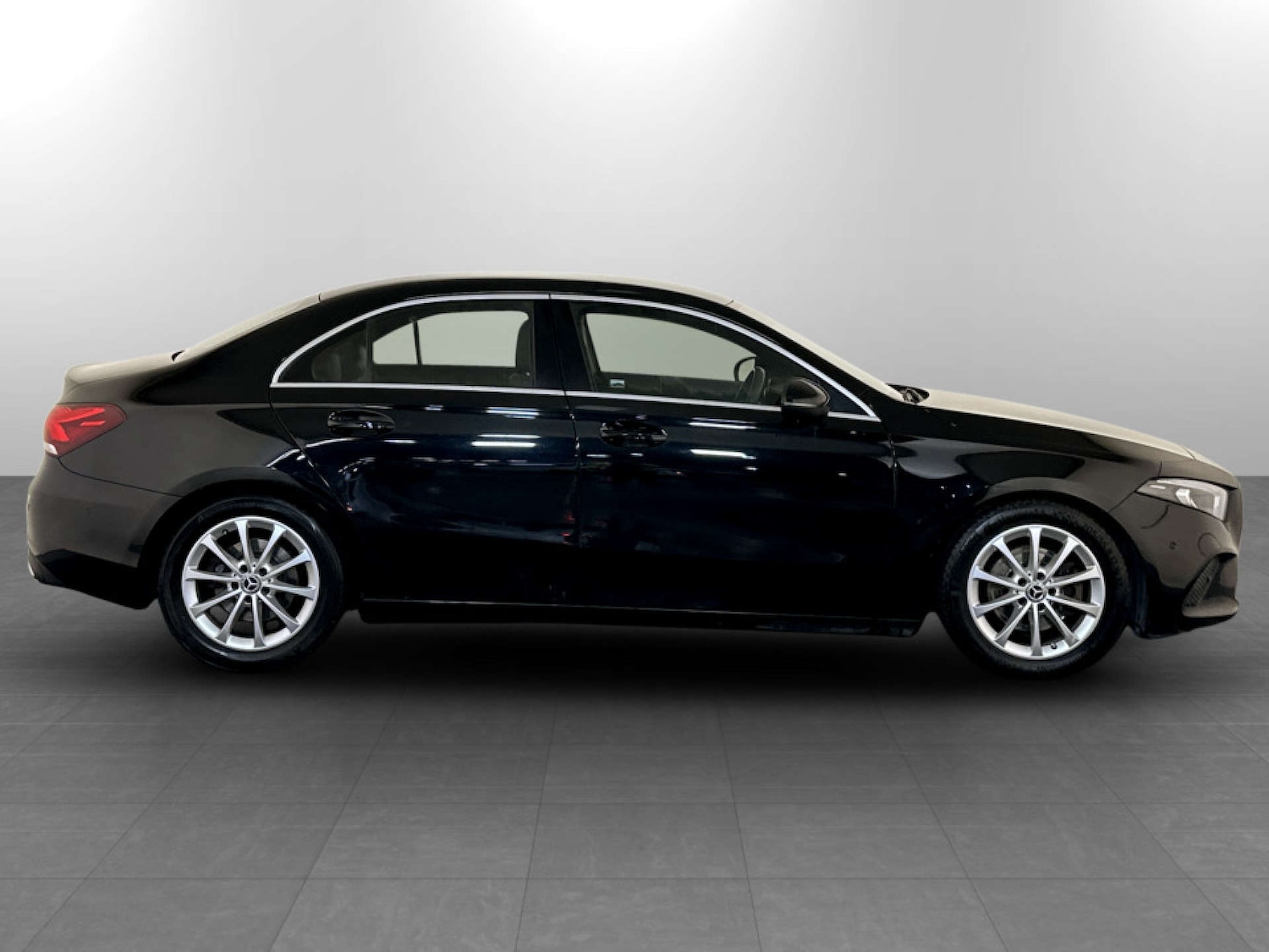 Used Mercedes-Benz A-Class 2019 for sale - 77288543: Photo 11