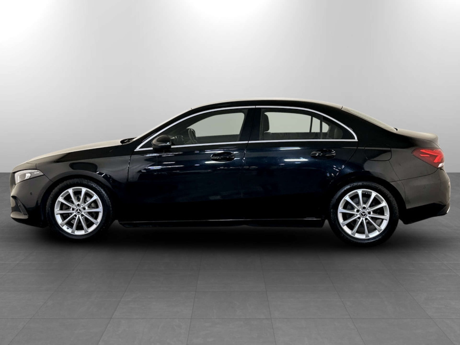 Used Mercedes-Benz A-Class 2019 for sale - 77288543: Photo 7