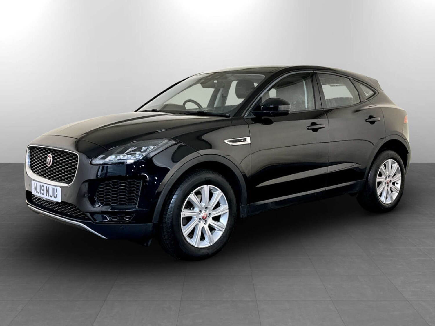 Used Jaguar E-Pace 2019 for sale - 77494133: Photo 6