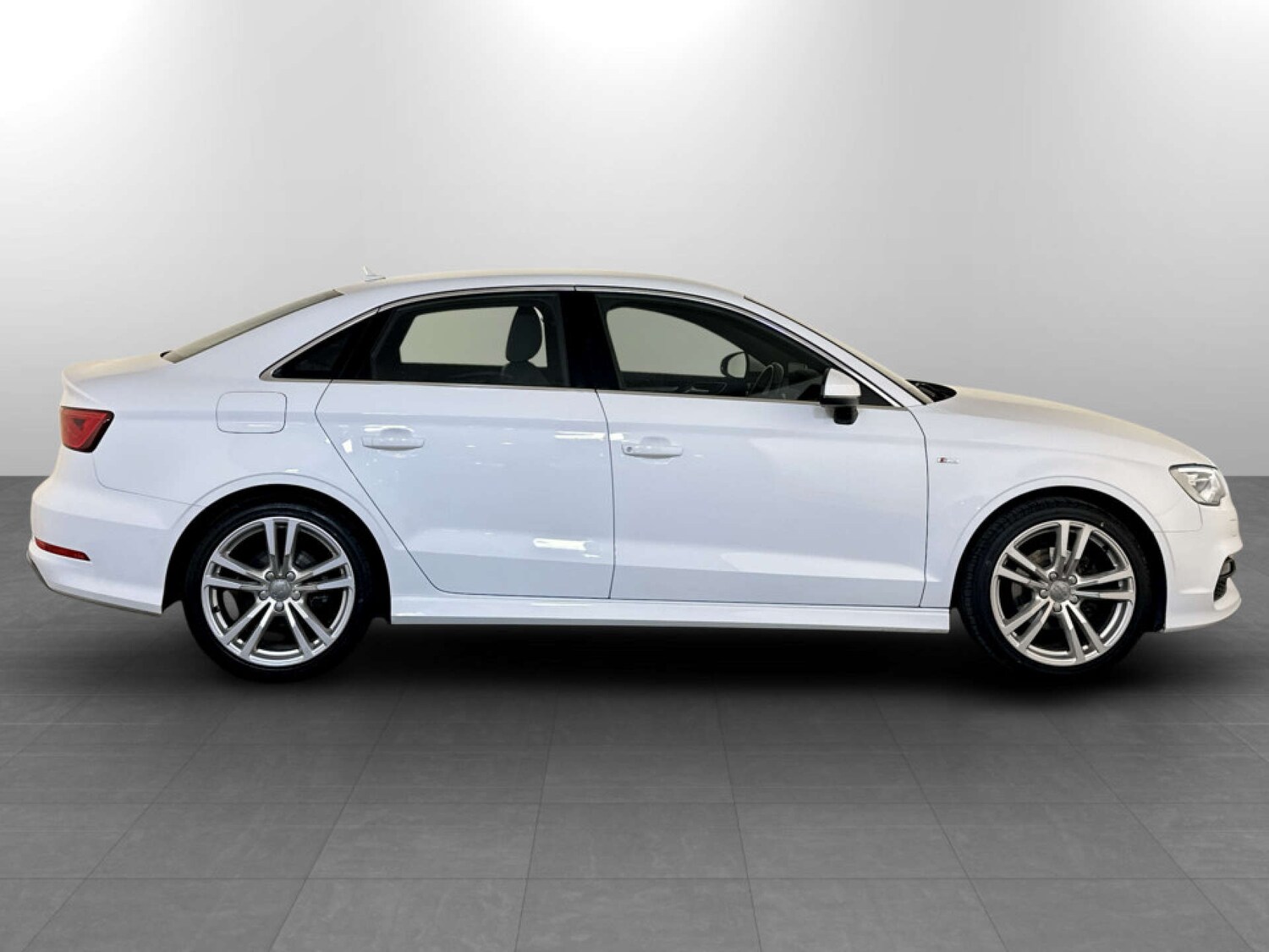 Used Audi A3 2015 for sale - 77765839: Photo 11