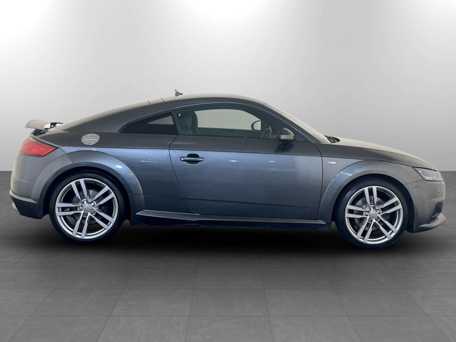 Used Audi TT 2017 for sale - 77535180: Photo 11