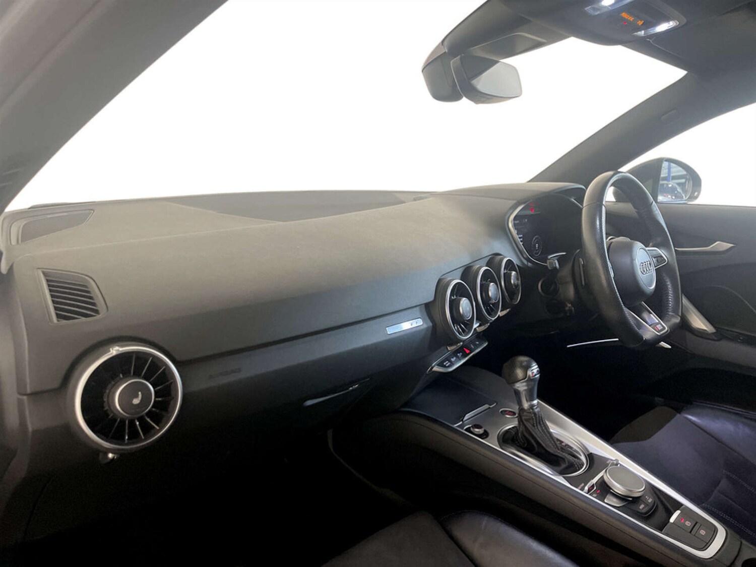 Used Audi TT 2017 for sale - 77535180: Photo 12