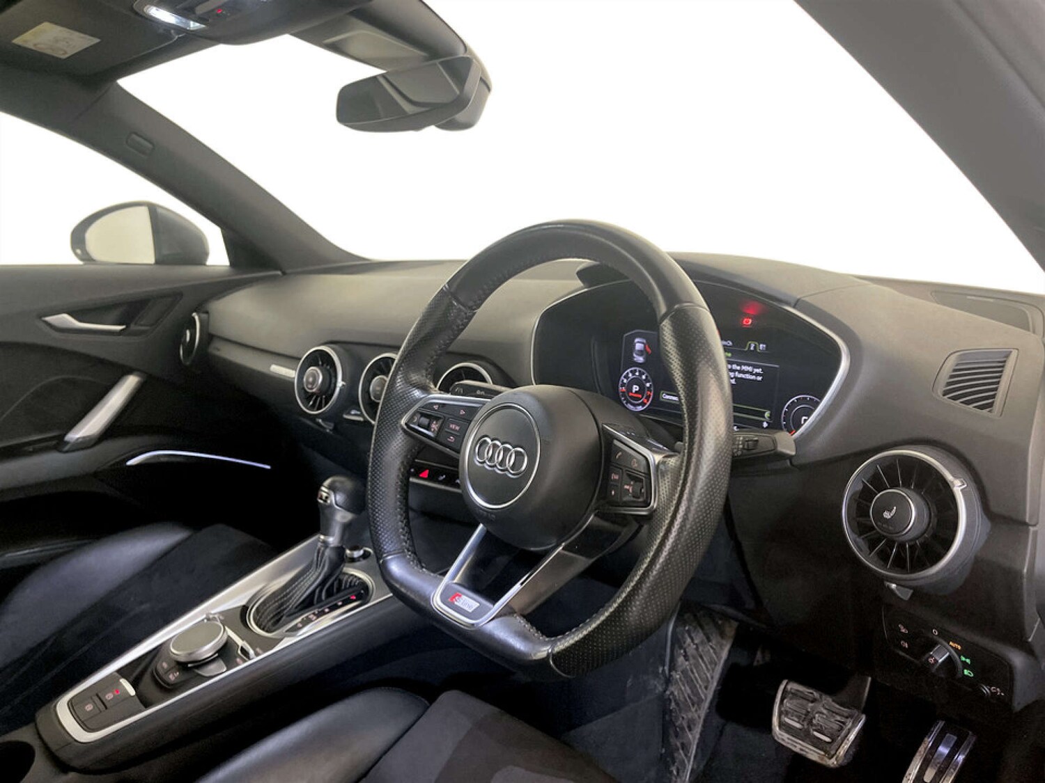 Used Audi TT 2017 for sale - 77535180: Photo 16