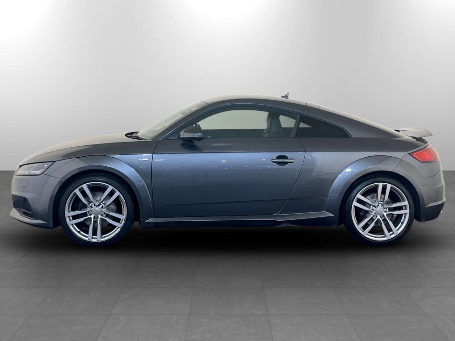 Used Audi TT 2017 for sale - 77535180: Photo 7