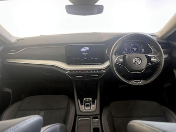 Used Skoda Octavia 2021 for sale - 76302679: Photo 3