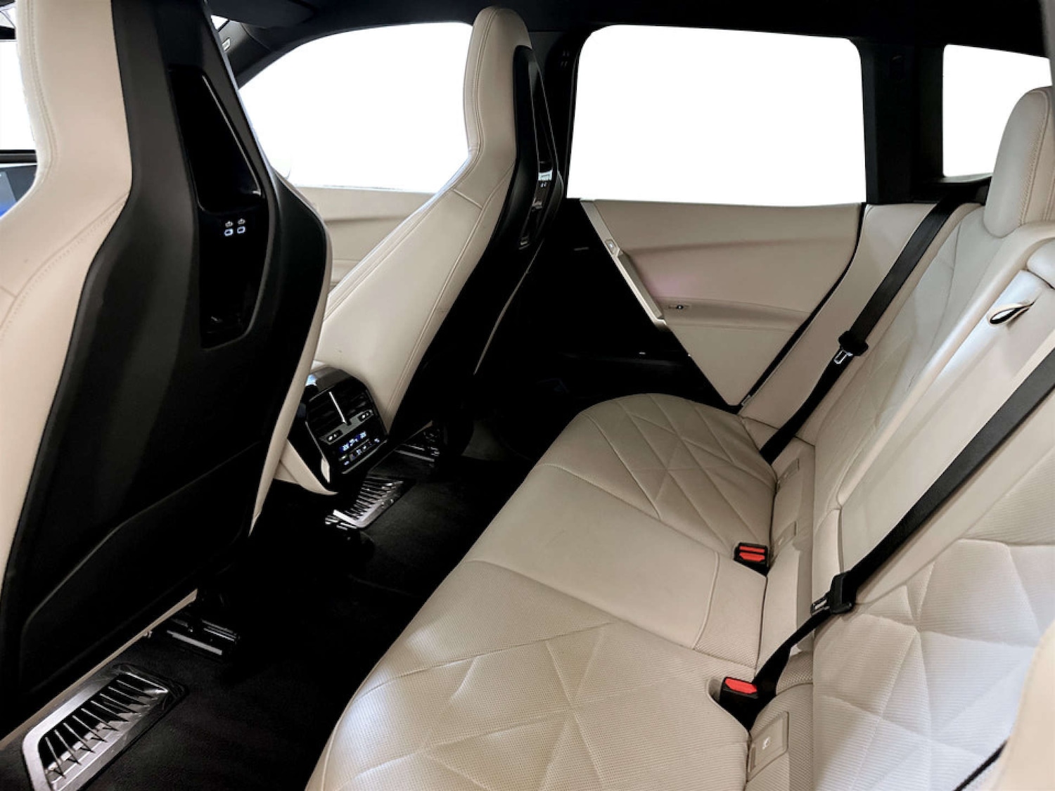 Used BMW iX 2021 for sale - 77452525: Photo 14