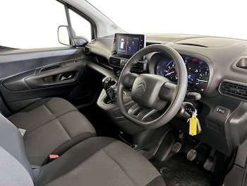 Used Citroen Berlingo 2021 for sale - 77735031: Photo