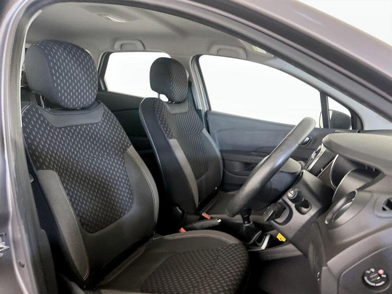 Used Renault Captur 2017 for sale - 76545406: Photo 13
