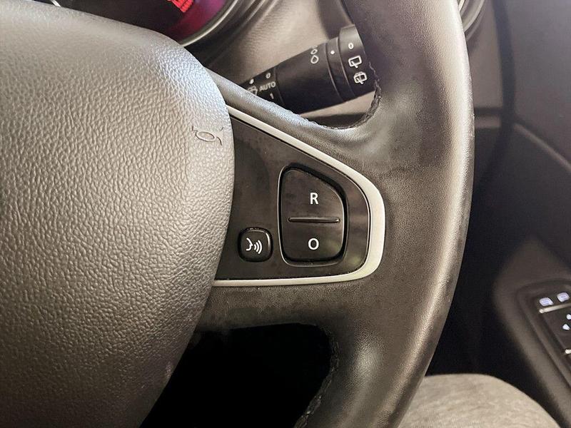 Used Renault Captur 2017 for sale - 76545406: Photo 19